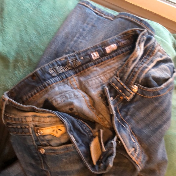 Jeans - Picture 2 of 2